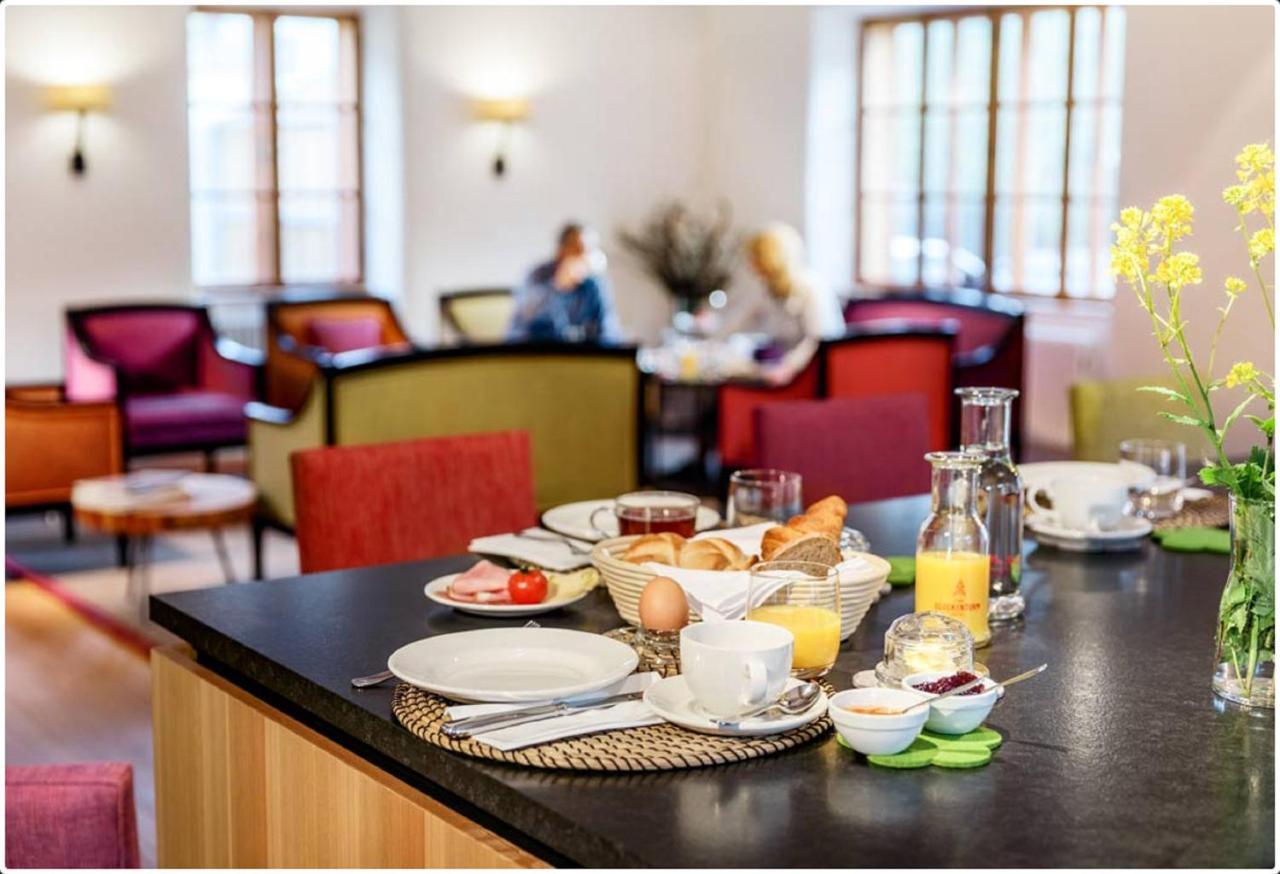 Hotel Zum Glockenturm Marktl 外观 照片