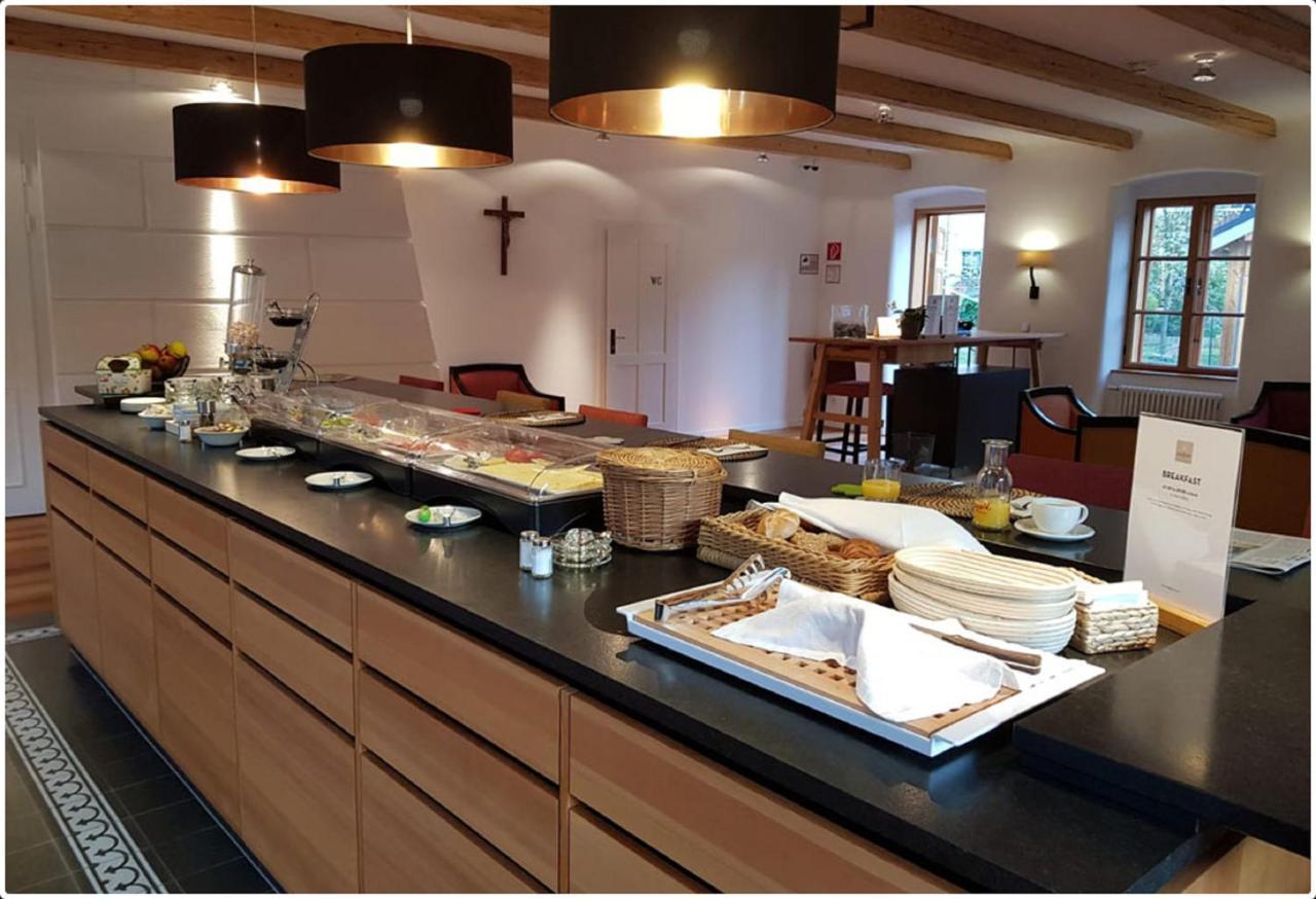 Hotel Zum Glockenturm Marktl 外观 照片